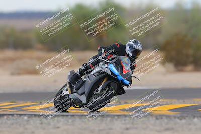 media/Sep-11-2022-SoCal Trackdays (Sun) [[81b7e951af]]/Turn 7 (1145am)/